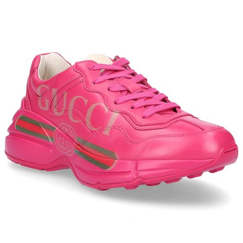 girl gucci pink shoe with studs at top